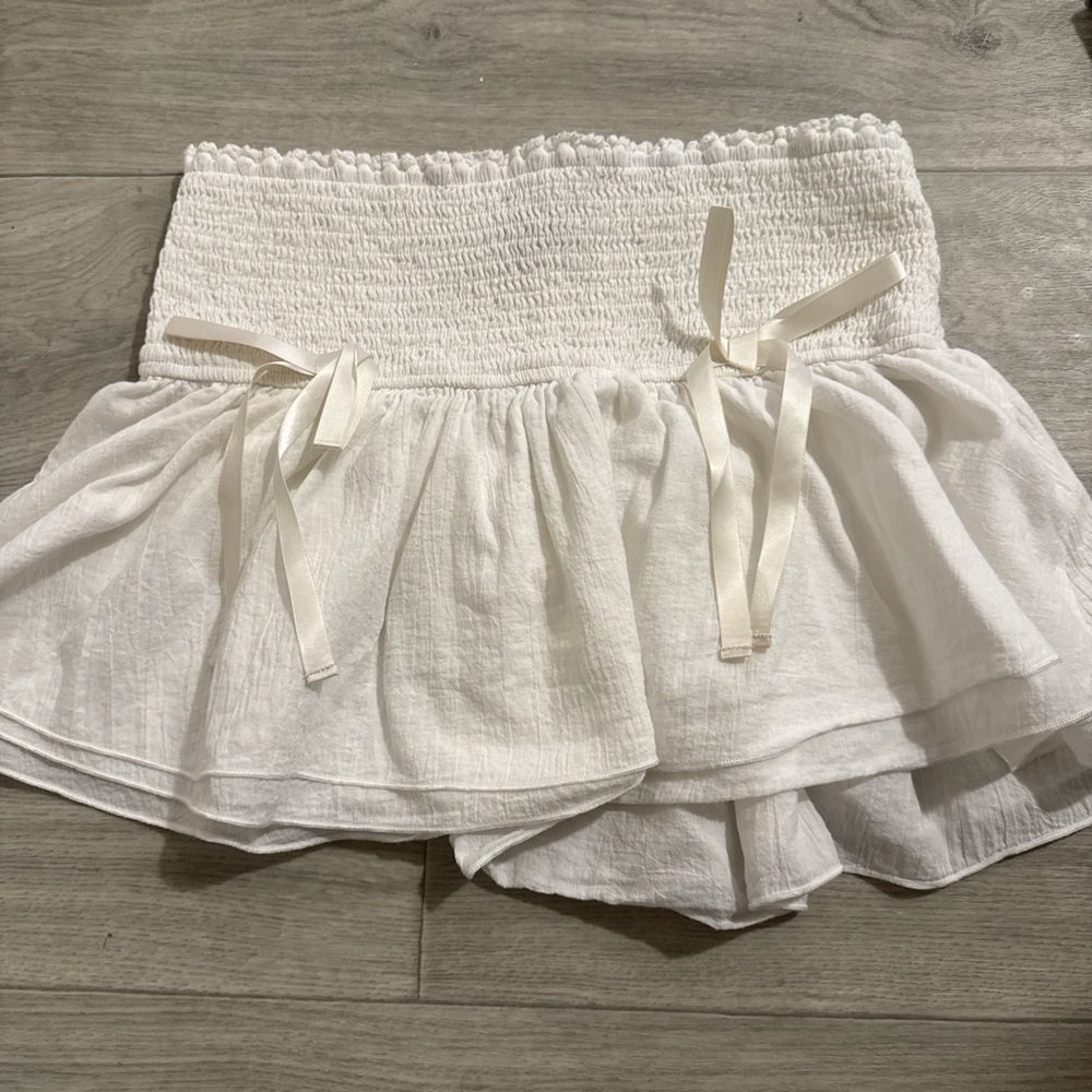 Cotton Candy LA White Ruched skirt with bows